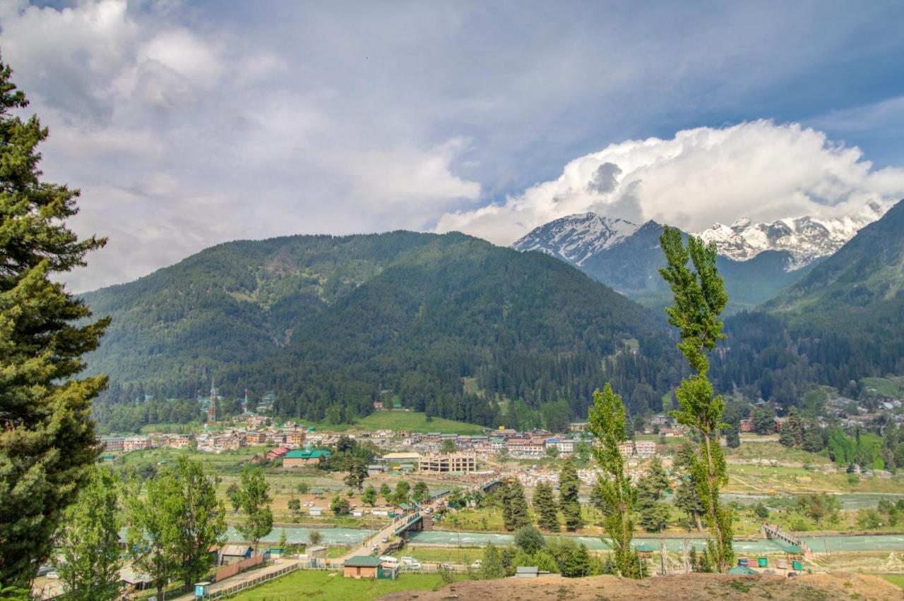 Hotel Little Silver Pahalgām Dış mekan fotoğraf